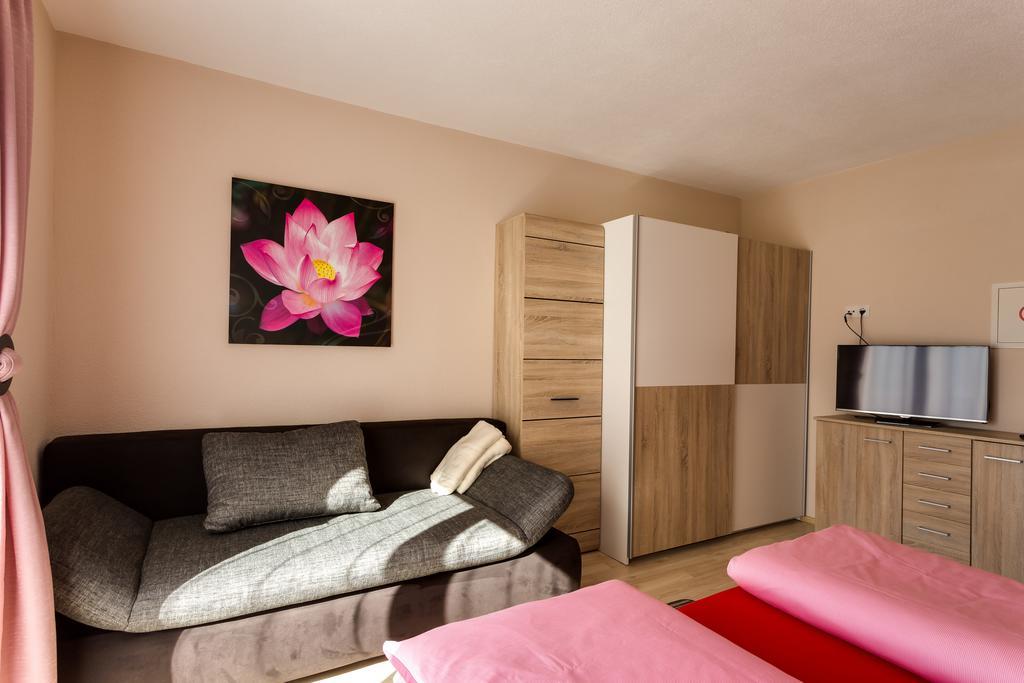 Biancas Ferienwohnung Im Haus Roswitha Tumpen エクステリア 写真