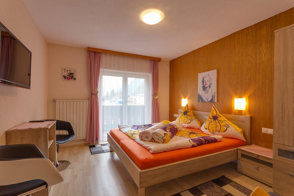 Biancas Ferienwohnung Im Haus Roswitha Tumpen エクステリア 写真