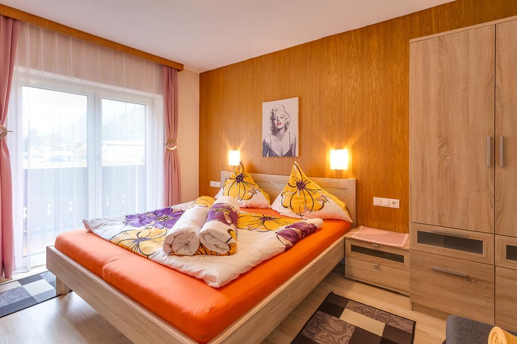 Biancas Ferienwohnung Im Haus Roswitha Tumpen エクステリア 写真